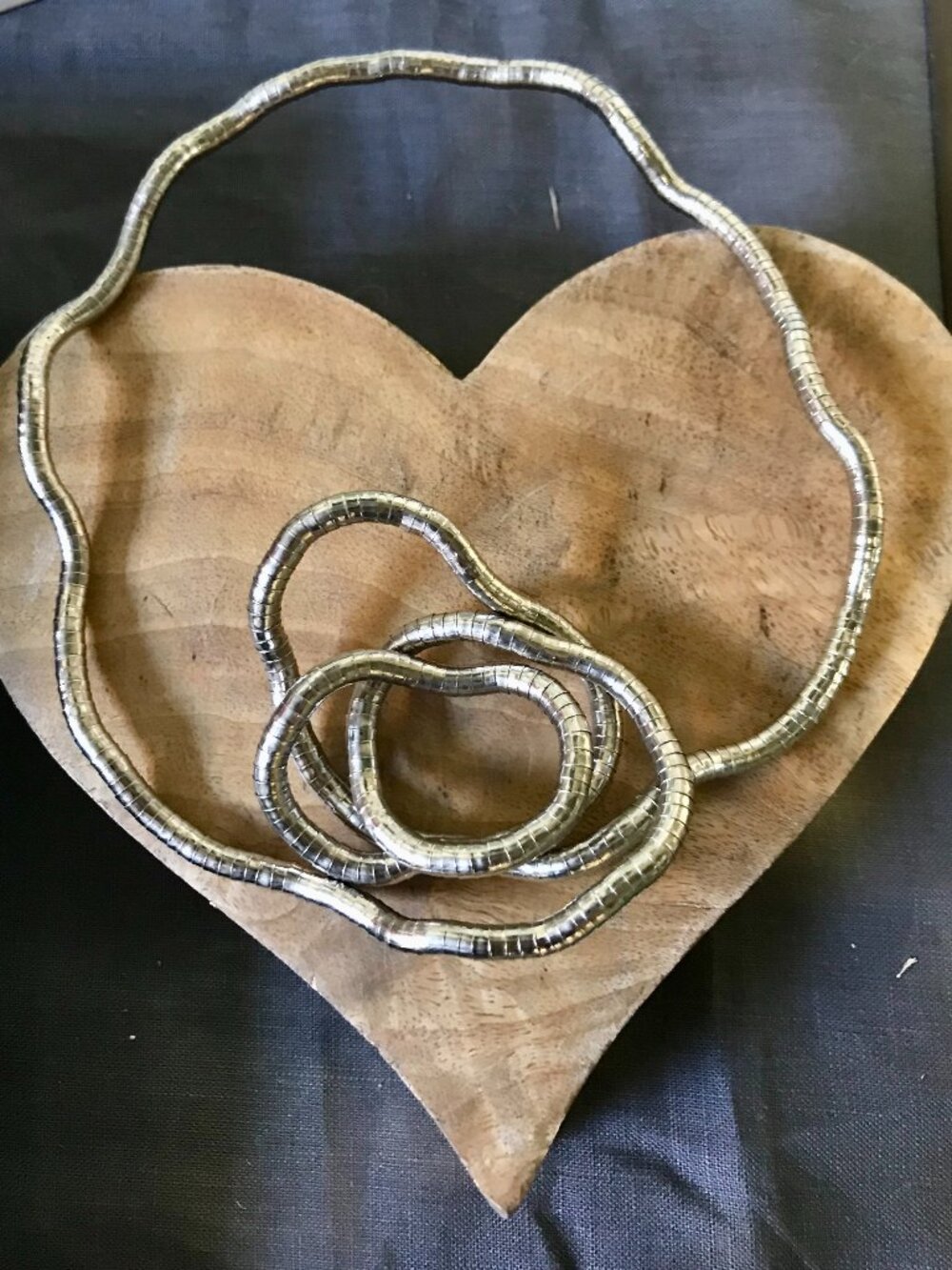 Bendable snake necklace
